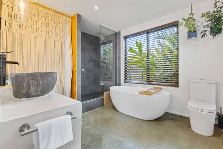 15a Barrett Road Whalers Gate_32