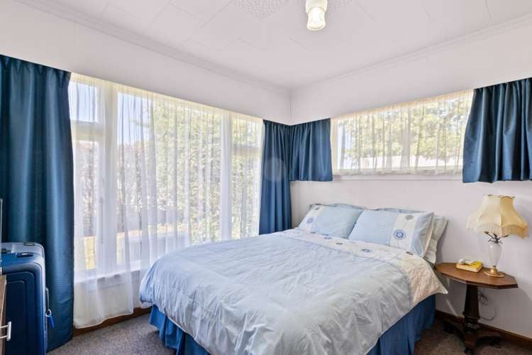 586 Tay Street Hawthorndale_11
