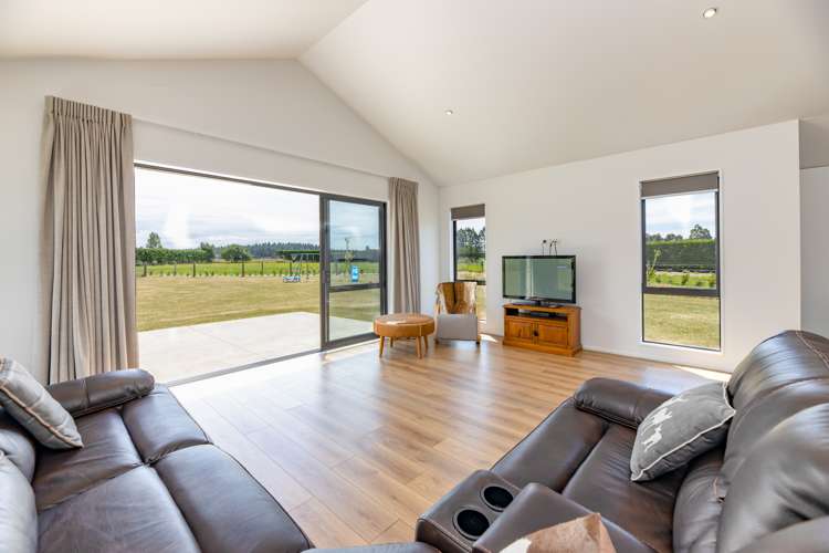 32 Cridges Road Darfield_29