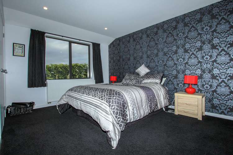 56 Sunrise Drive Seaward Bush_11