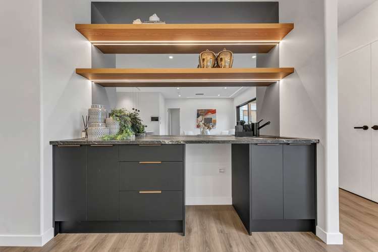 51 Tipu Crescent Milldale_10