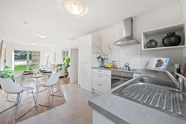 16/94 Glengarry Road Glen Eden_1