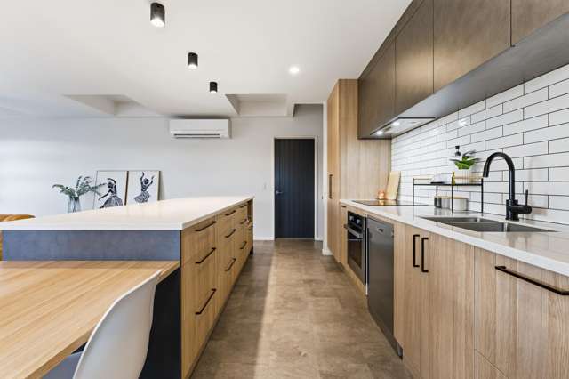 14 Trudi Place Green Island_3