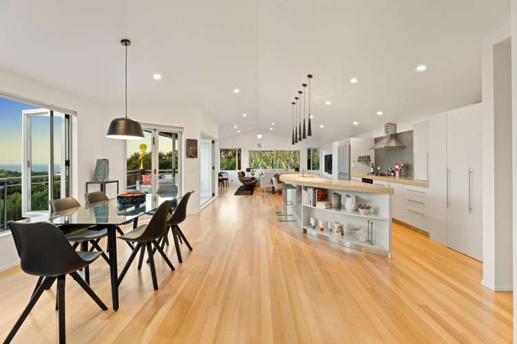 95 Queens Drive Oneroa_11