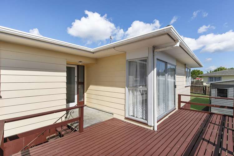 7 Almay Place Clover Park_12