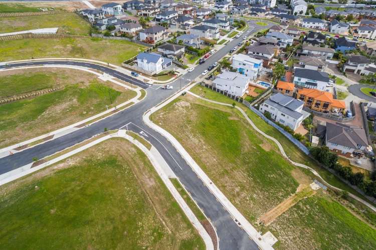 46 Fernhill Way Oteha_3