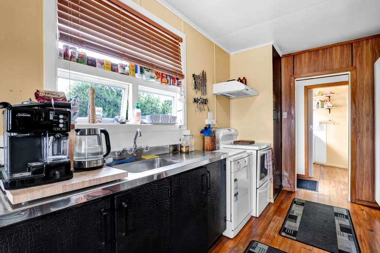 89a Broadway Waitara_8