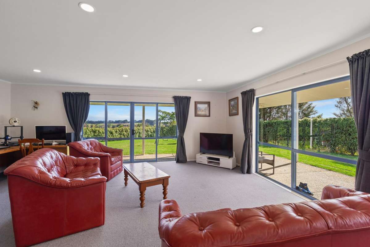 2 Wallace Loop Road_1