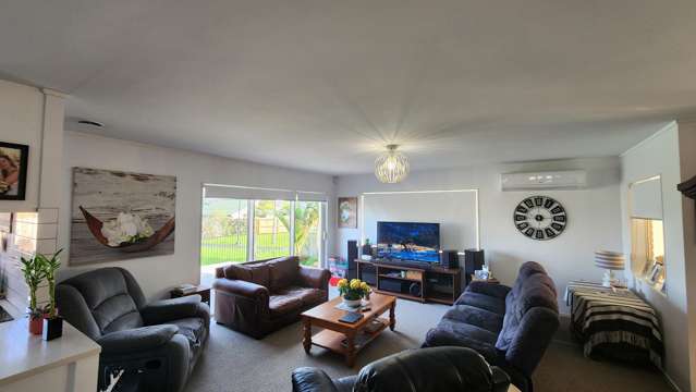 8 Settlers Grove Orewa_4