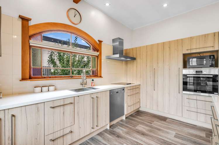 54 Earnslaw Street Avenal_16