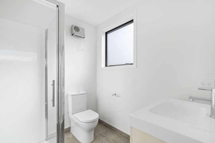 79 Magnum Drive Cromwell_7