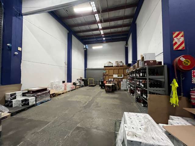 70 Kerrs Road Wiri_3