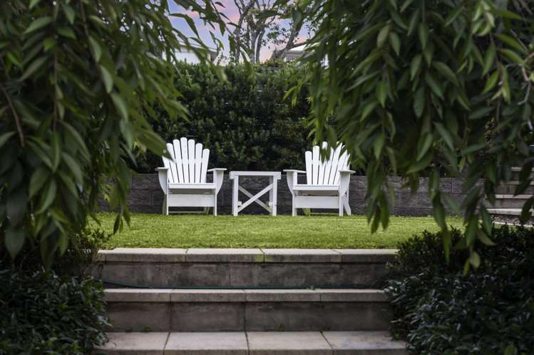 19 Mayfair Crescent Mairangi Bay_16