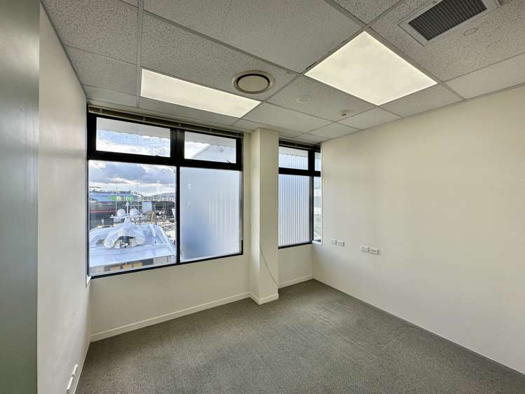 Unit 16/164-188 Beaumont Street Auckland Central_2