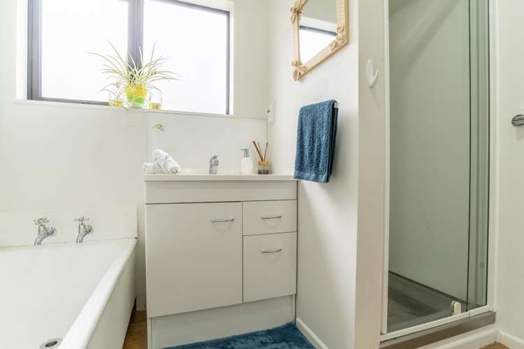 2/79 Cunliffe Street Churton Park_13