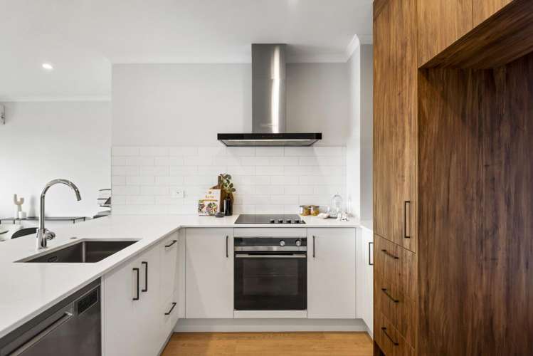 1/2 Parapara Place Albany_11