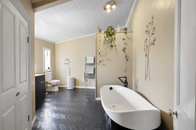 60 Gover Street New Plymouth_12