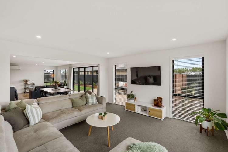 84 Oaks Drive Lincoln_6