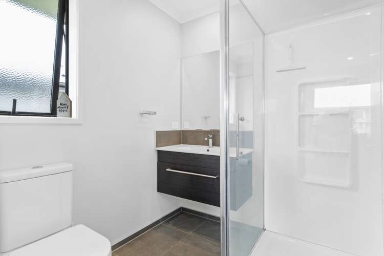 86 Awataha Crescent Pyes Pa_11