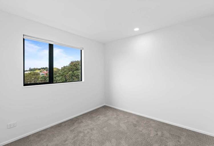 4/127 Stoddard Road Mt Roskill_5