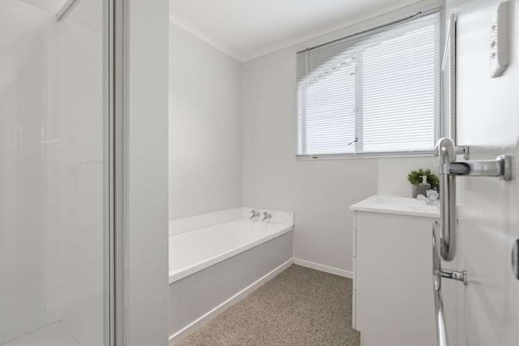 5 Kawaroa Close New Plymouth Central_24