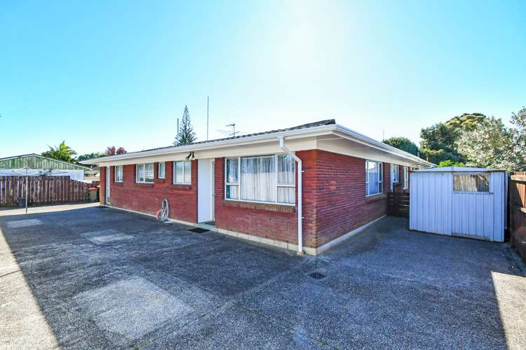 2/16 Gibbons Road Manurewa_6