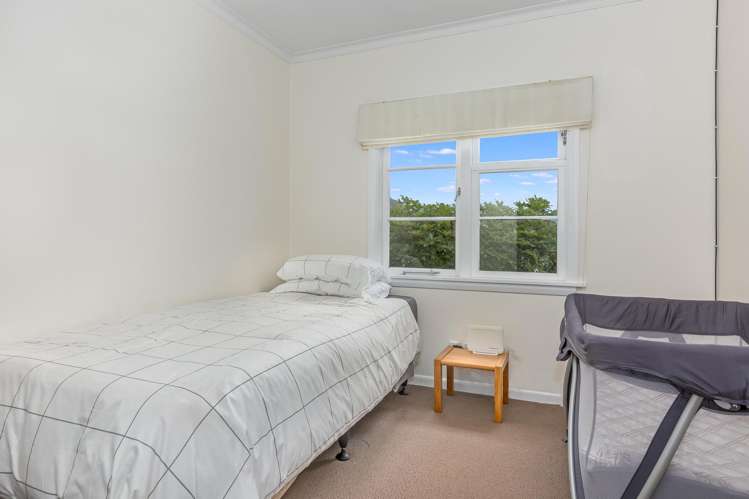 17 Kiriwai Road Paremata_12