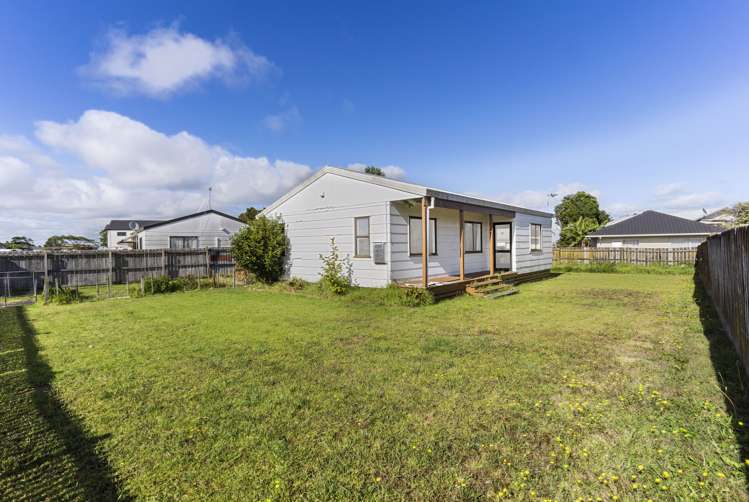 74 Maplesden Drive Clendon Park_26