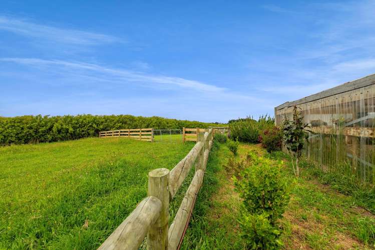 0n Turuturu Road, RD 14 Hawera_18