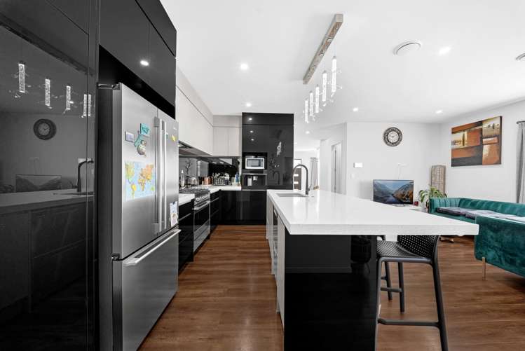 4 Tims Crescent Flat Bush_11