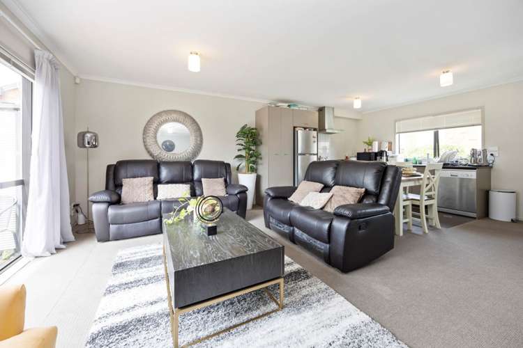 221/172 Mcleod Road Te Atatu South_3