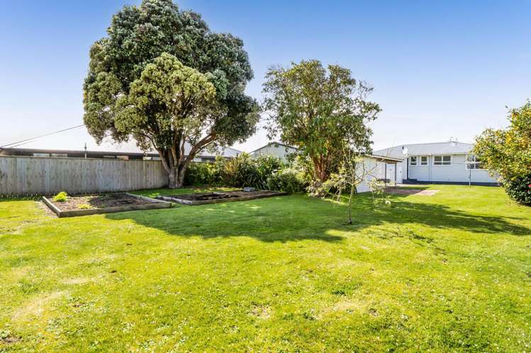 114 Fairfield Road Hawera_17