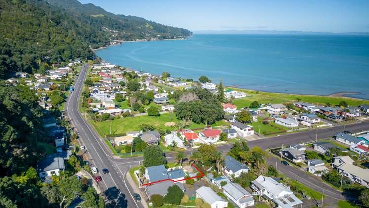 2 Aputa Avenue, Thames Coast Te Puru_28