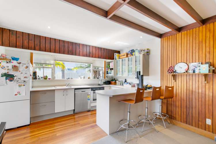 26 Rocklands Avenue Mount Eden_11