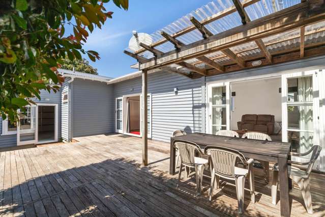 29 Queensway Three Kings_2
