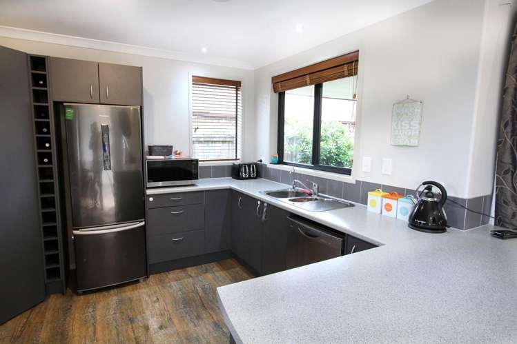 15 Bellbird Rise Pyes Pa_8