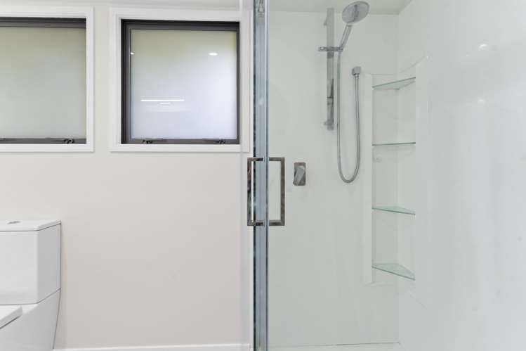 16 Roderick Street Otumoetai_12