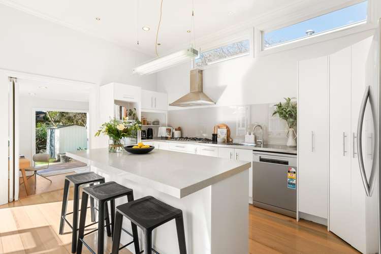 4 Graysons Lane Mount Eden_6