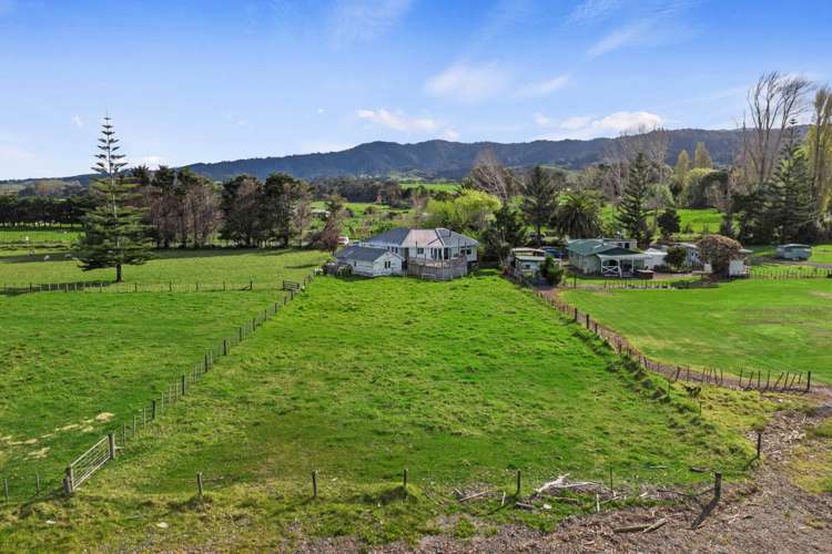 1620 East Coast Road Whakatiwai_26