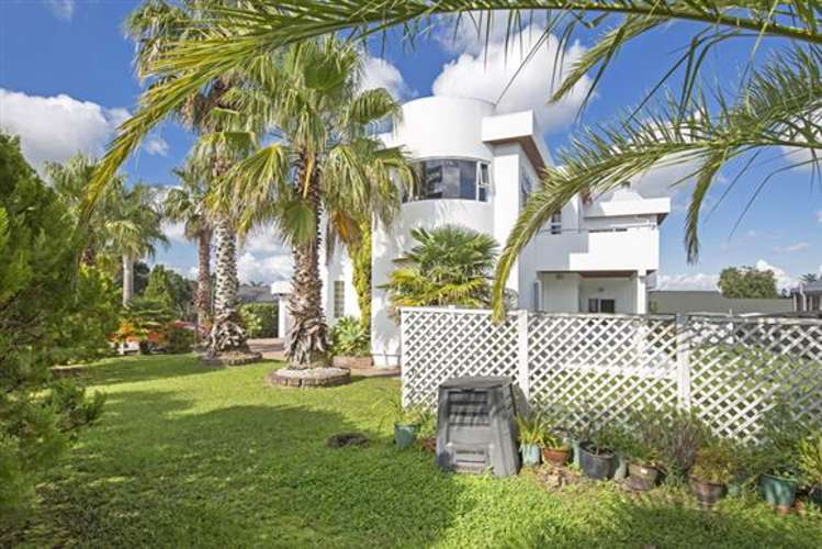 8 Woodview Rise Botany Downs_25