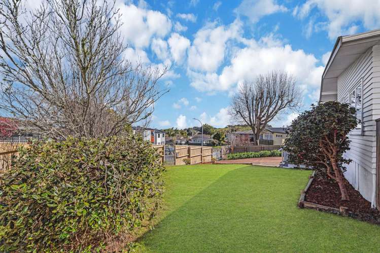 8 Malvina Place Bucklands Beach_12