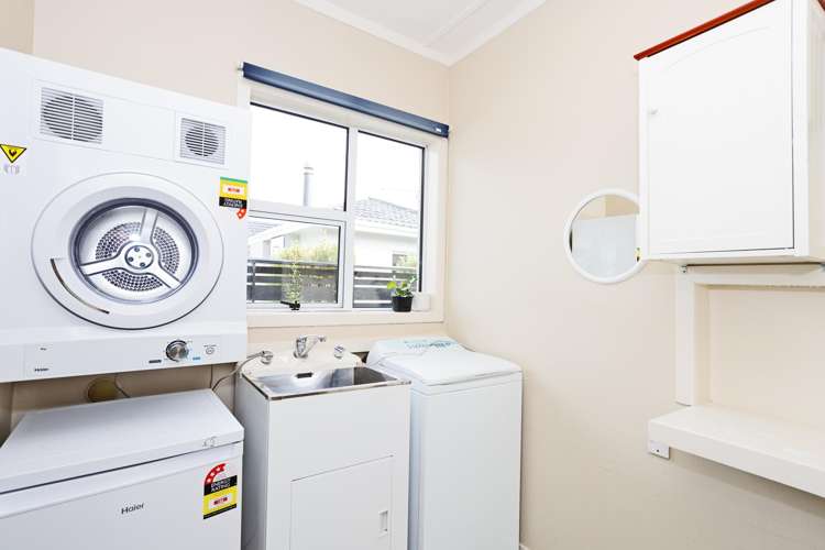 171 Chelmsford Street Windsor_19