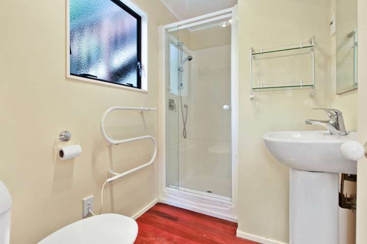 18 Karapiti Place Glen Eden_8