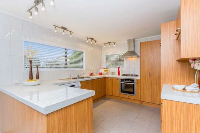 16 Cezanne Place New Lynn_3