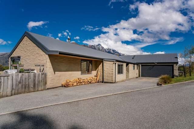 44 Ferry Hill Drive Lower Shotover_2