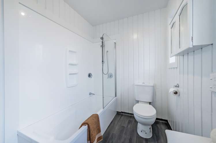 164 Shortland Street Aranui_16