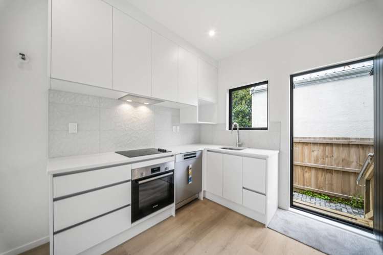 63 Gloria Avenue Te Atatu Peninsula_30