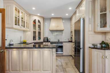 284 Carrs Road_4