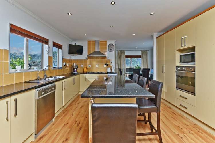 11 Fernbank Lane Greenhithe_21