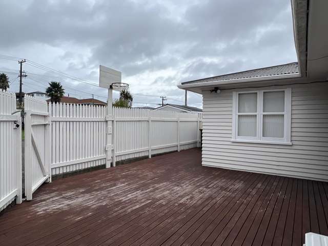 Flat section - 4 Bedrooms, 1.5 Bathroom